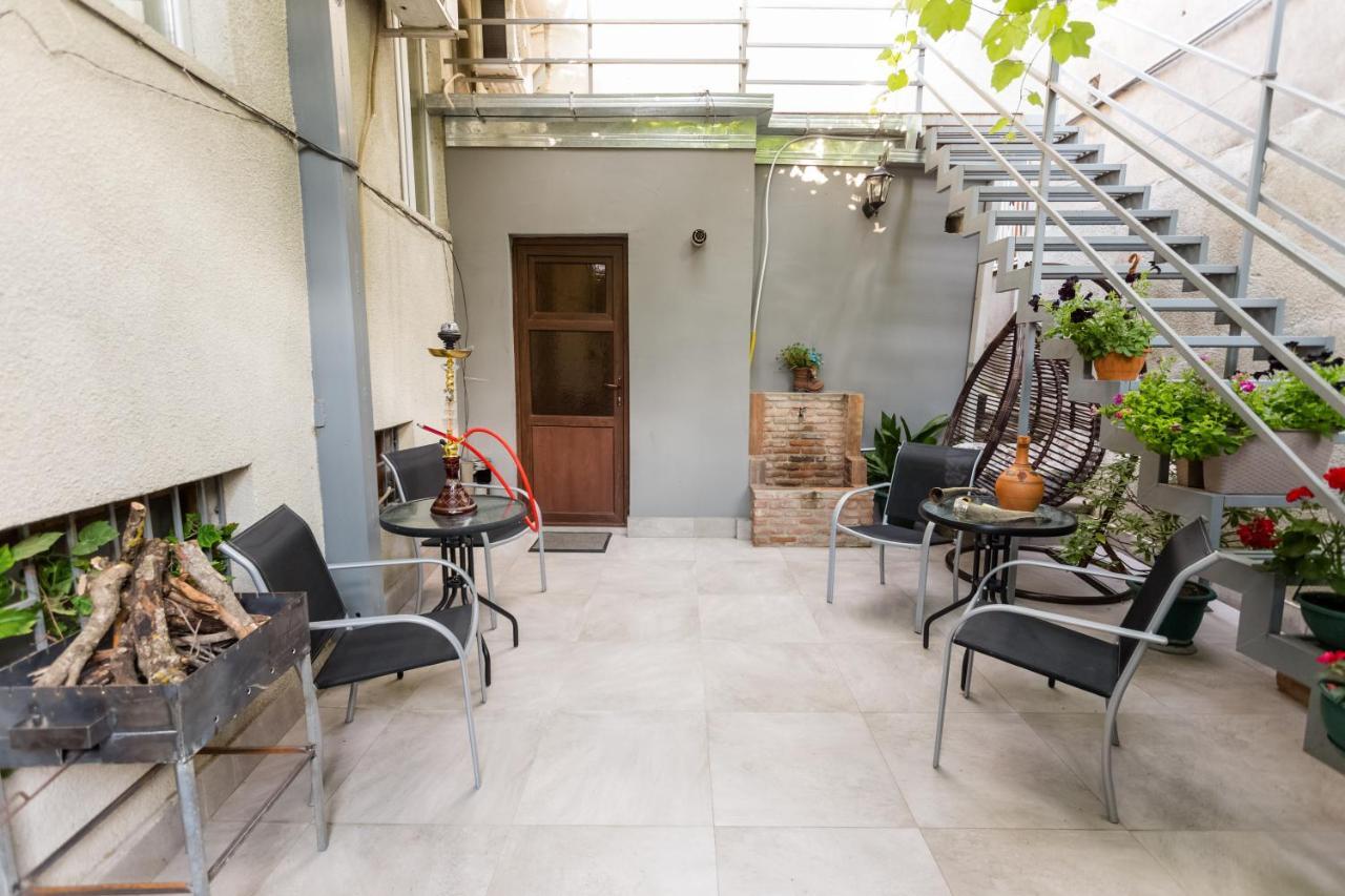 Rustaveli Two Bedroom Apartment With 5 Star Location Tbilisi Exteriör bild